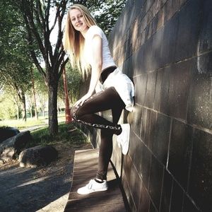 Meet your Posher, Veronica